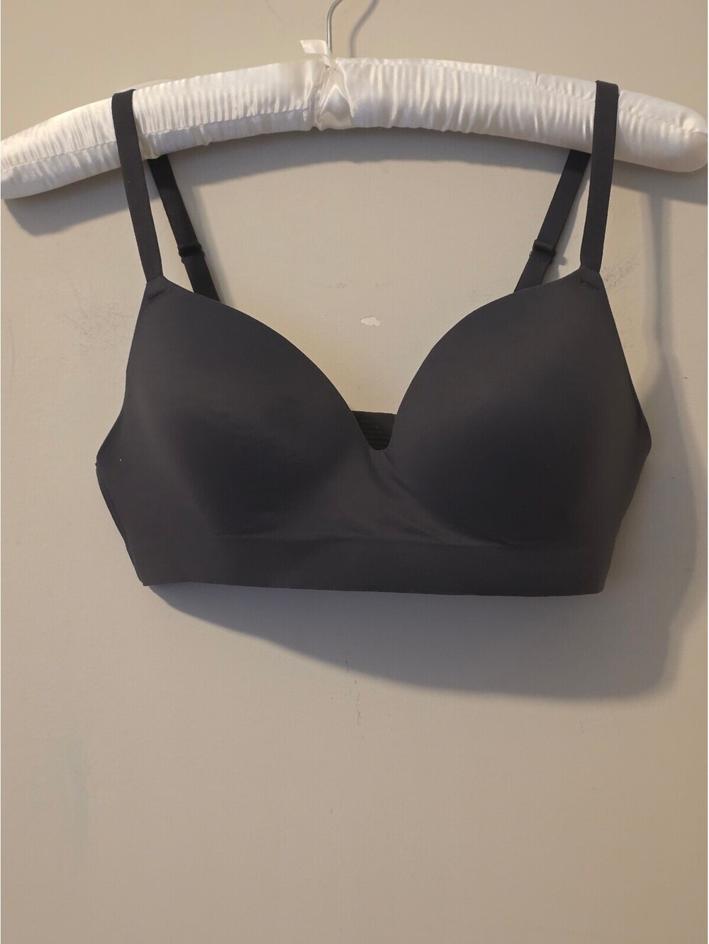 Soma Embrace Wireless Bra 36B Black Nylon Spandex